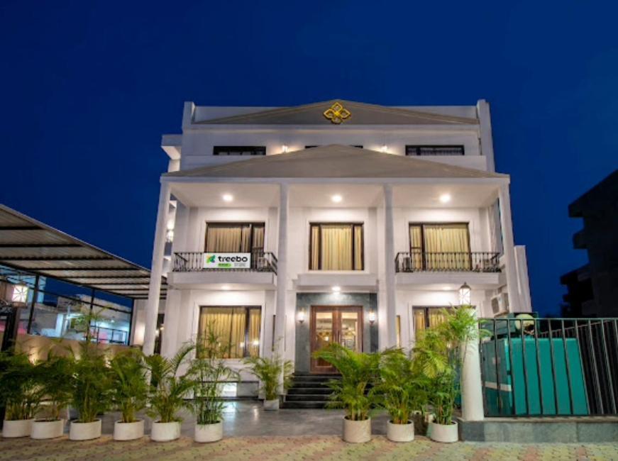 Hotel Imperial Park Sector 45 Gurgaon Esterno foto