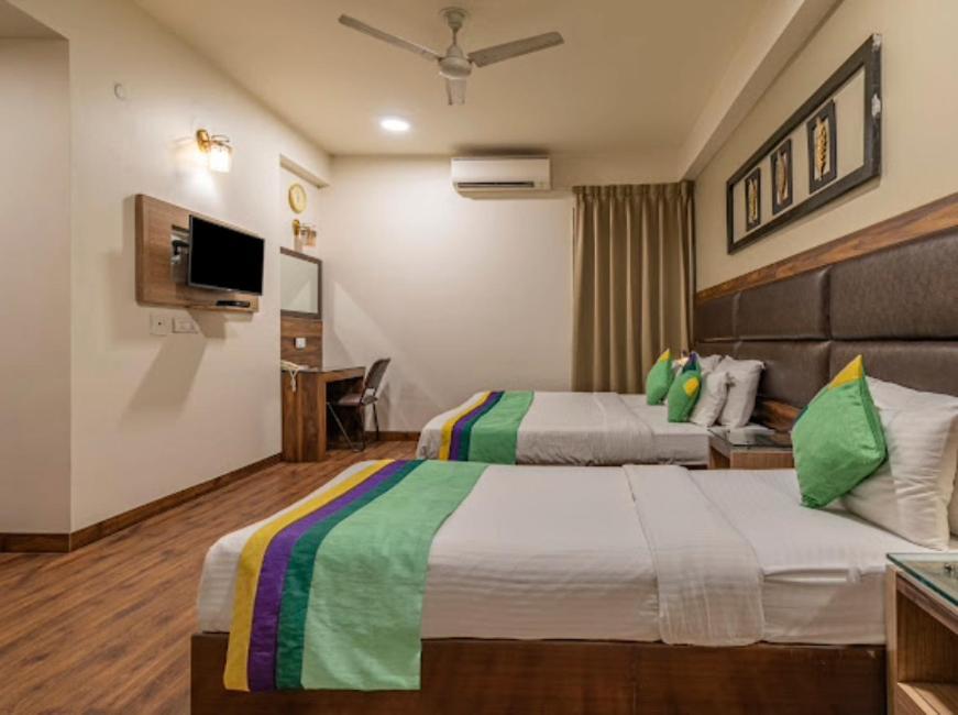 Hotel Imperial Park Sector 45 Gurgaon Esterno foto