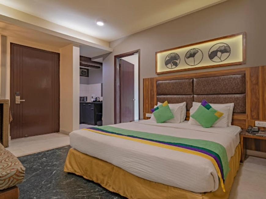 Hotel Imperial Park Sector 45 Gurgaon Esterno foto