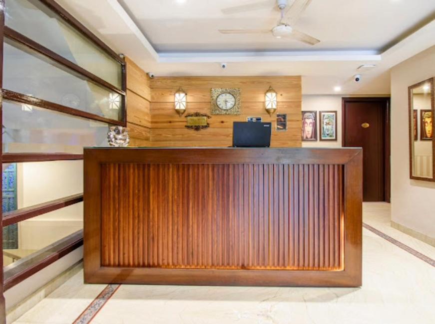 Hotel Imperial Park Sector 45 Gurgaon Esterno foto