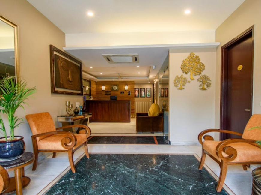 Hotel Imperial Park Sector 45 Gurgaon Esterno foto